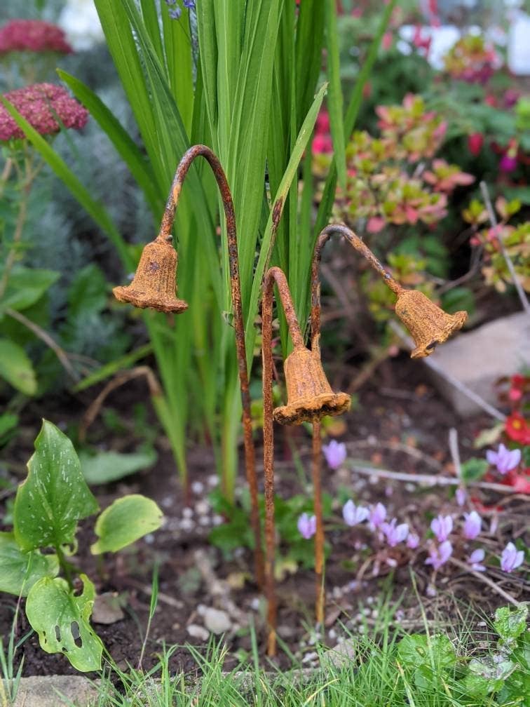Metal Bluebells Garden Ornaments: One sculpture