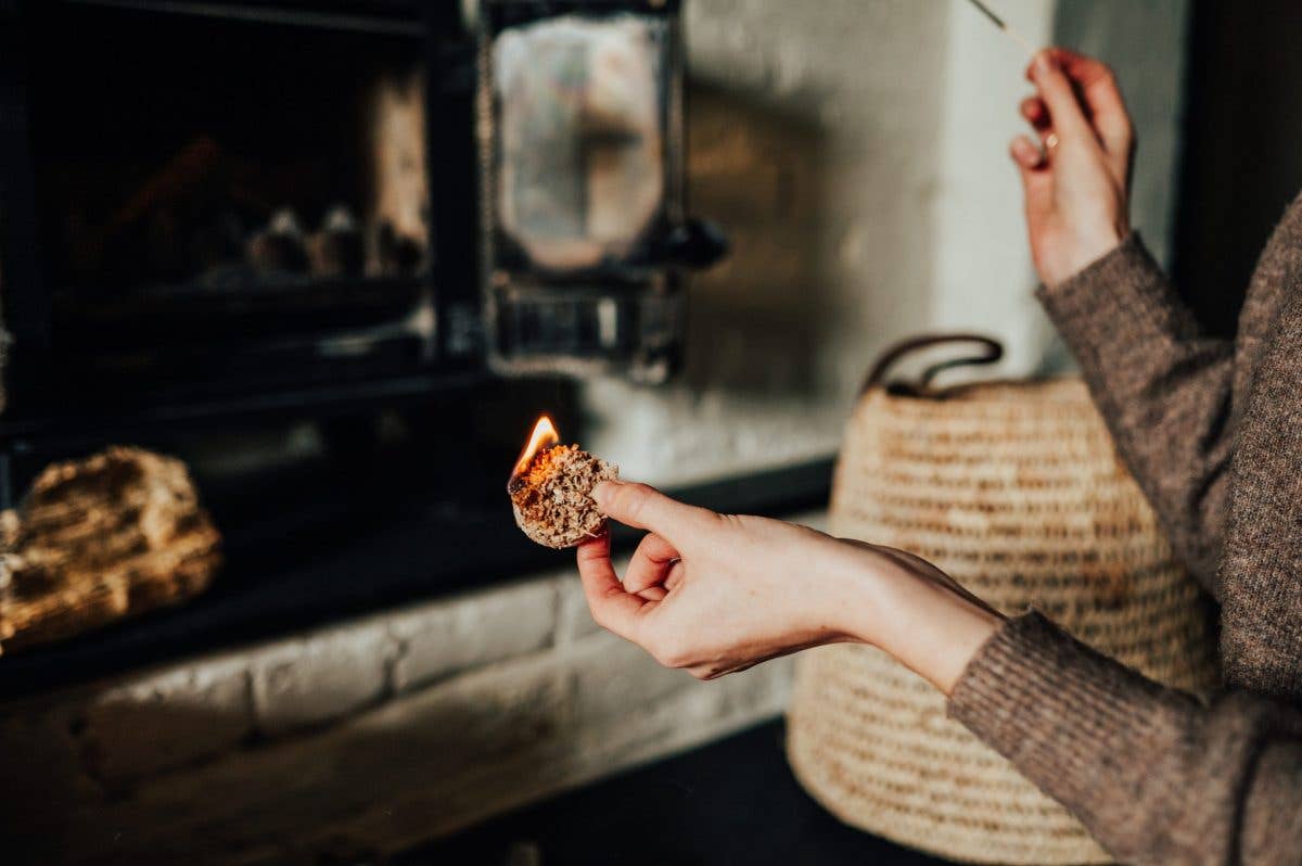 Natural firelighters made from waste wax - Box of 10
