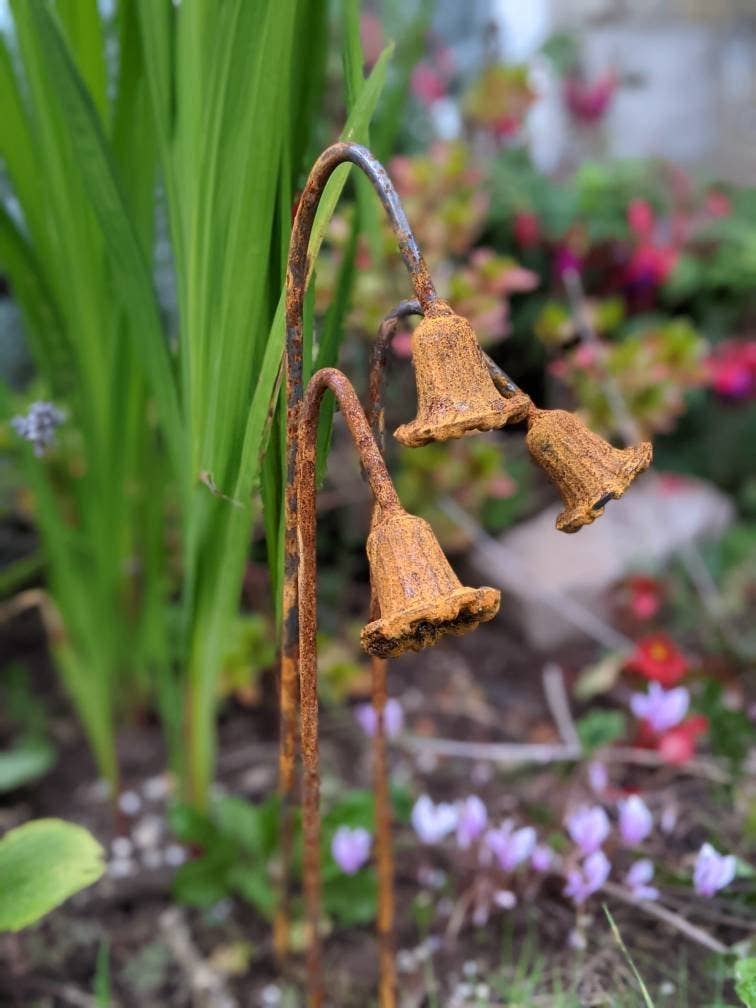 Metal Bluebells Garden Ornaments: One sculpture