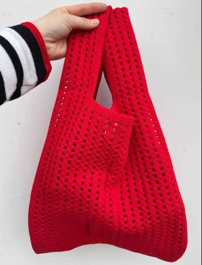 Open Weave Essentials - Knitted Bag: Black / Medium